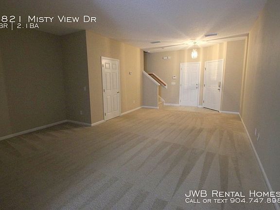 3rd image of 6821 Misty View Dr