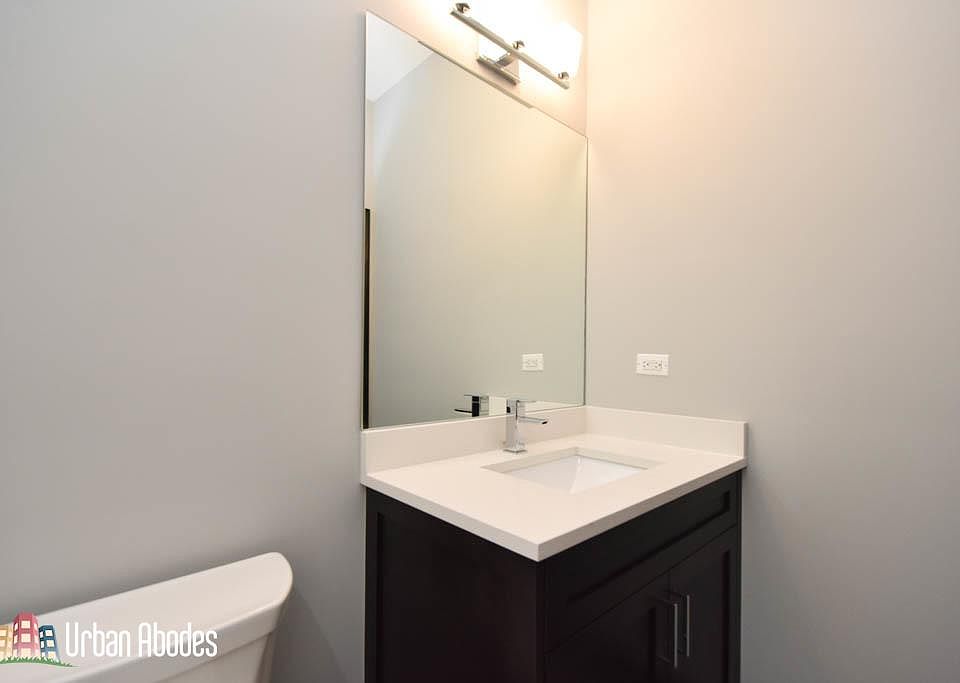 1st image of 4326 N Ashland Ave #Ua2