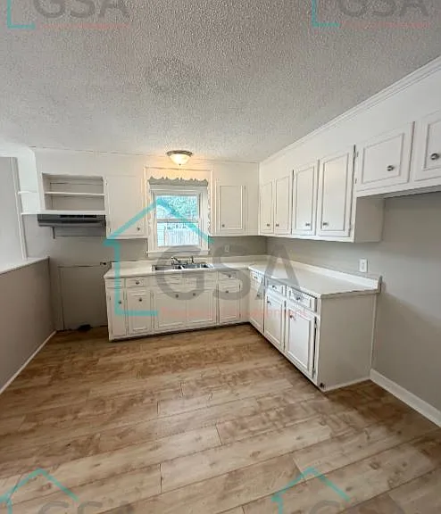 113 Hammond Ave — Photo 4
