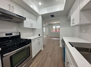 330 Burchett St UNIT 102, Glendale, CA 91203