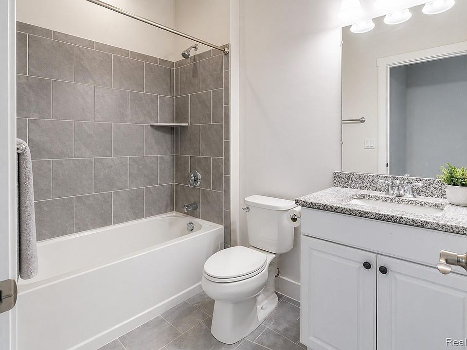 5545 Helmsdale Blvd, photo 26