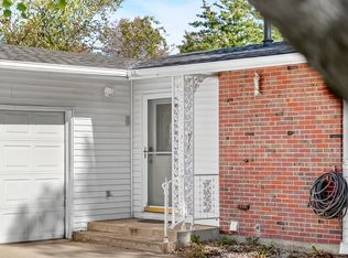 2418 Cheshire N, Lincoln, NE 68512