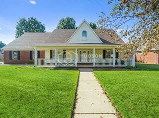 7019 Sassy Tree Ln, Millington, TN 38053