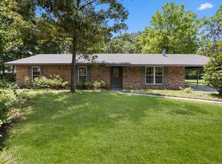 1700 Ladnier Rd, Gautier, MS 39553