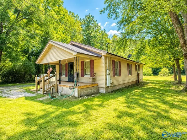 1915 Eastside Dr, Gadsden, AL 35904