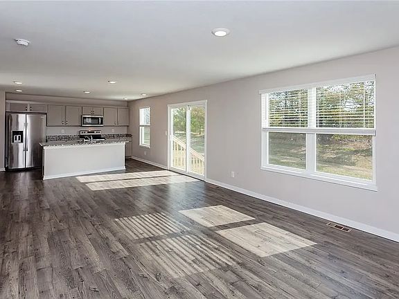 5th image of 2915 NW Woodbury Dr