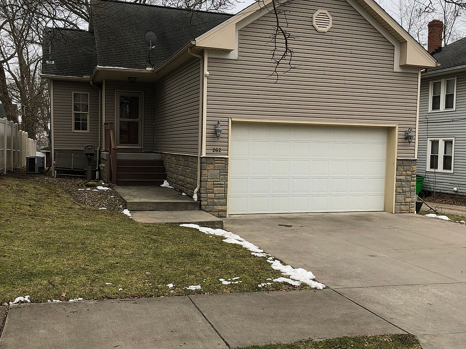 1st image of 262 E Tuscarawas Ave