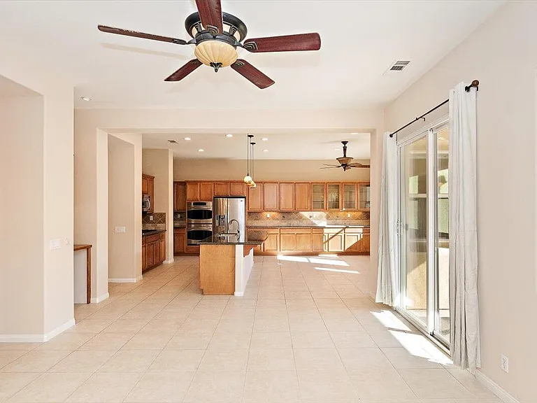 80215 Queensboro Dr #80215 — Photo 15