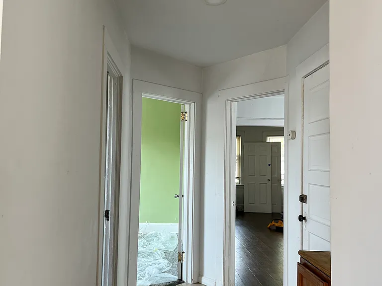 348 Davis Ave #2 — Photo 11