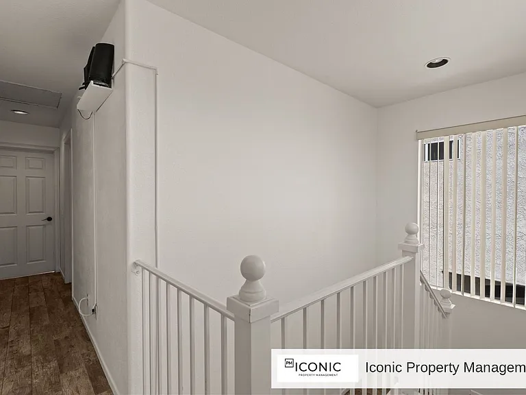10806 Westonhill Dr — Photo 5