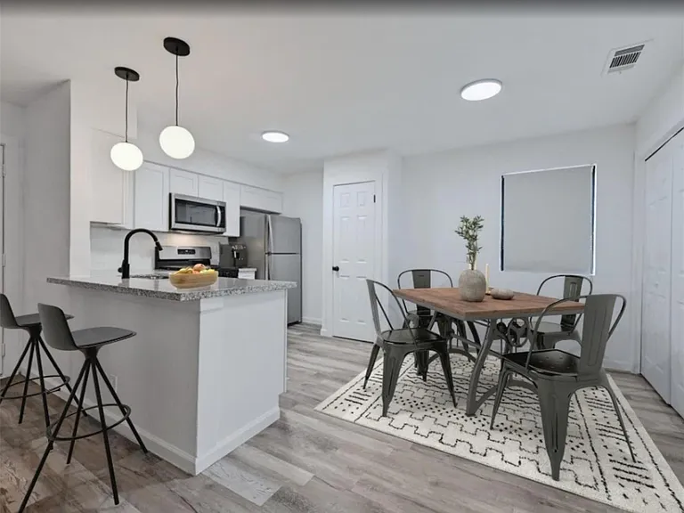 2303 Cedrick Cv #B — Photo 1