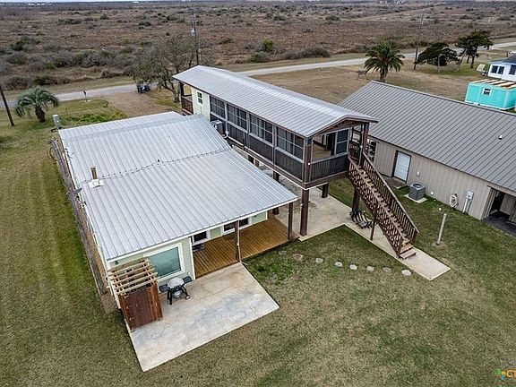 3rd image of 1067 County Road 307 N