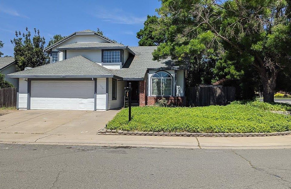 1st image of 1028 Haman Way