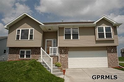 1st image of 21518 SE Parkview Dr