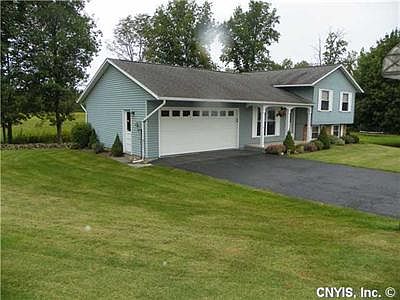 2nd image of 120 Willowcrest Dr