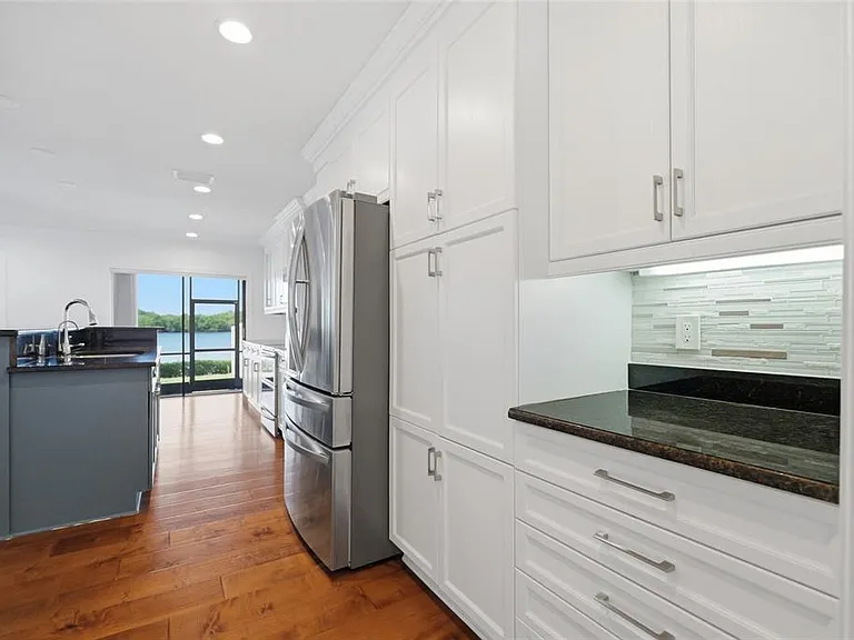 1070 Sanabel Ct NE — Photo 12