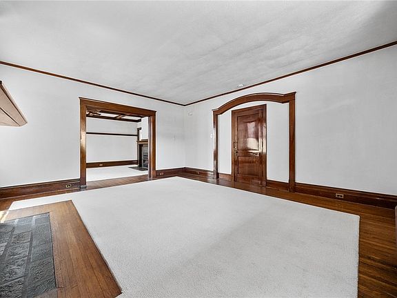 5th image of 1306 Ridge Ave Unit 1