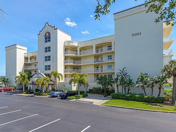 3rd image of 8961 Lake Dr APT F-302