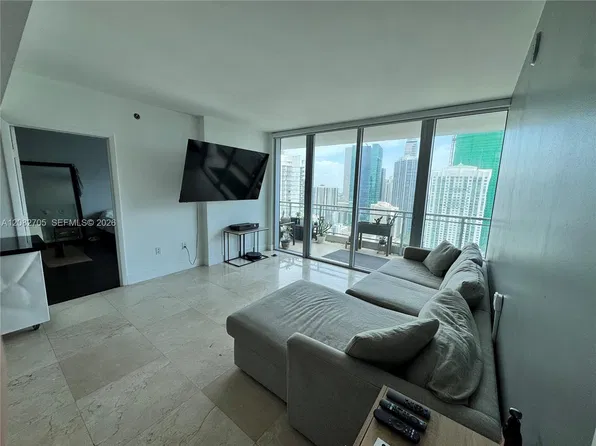 92 SW 3rd St, Miami, FL