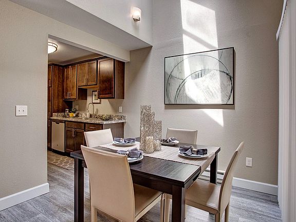 5th image of 33131 1st Ave SW #1502