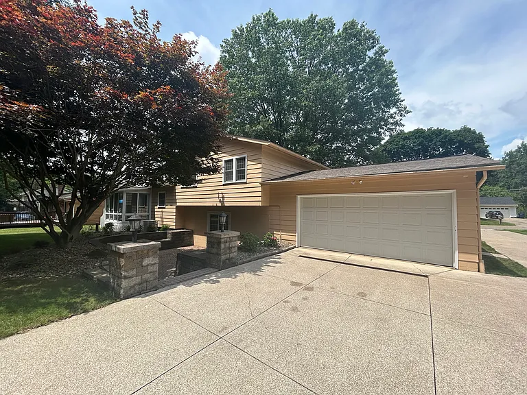 371 Elm Ave — Photo 19