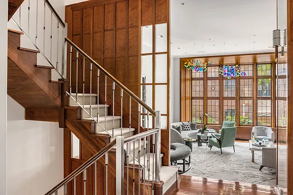 Sold by SERHANT. | media 4