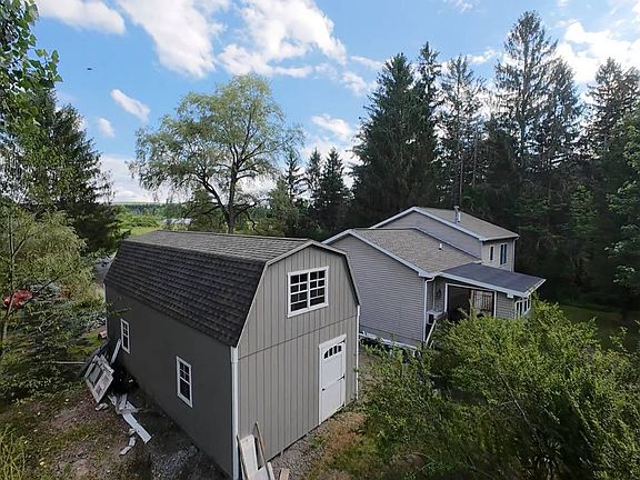 2nd image of 30 Hornbrook Rd