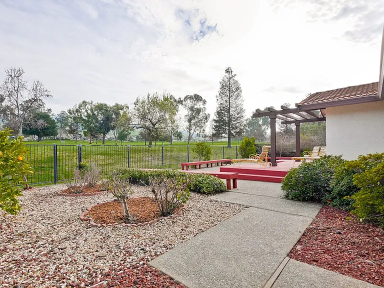 8224 Claret Ct — Photo 44