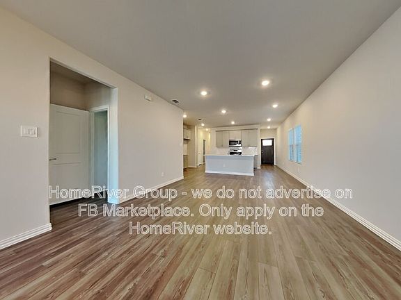 5th image of 4812 Hunter Hurst Dr