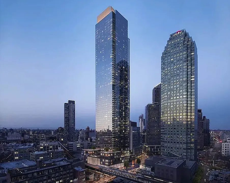 3 Court Sq #1210