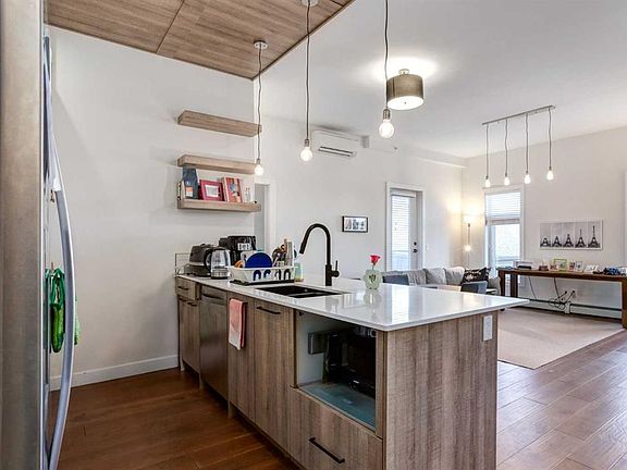 3rd image of 2702 E 17th Ave SW #408