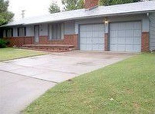 1709 N Harrison St, Hutchinson, KS 67502
