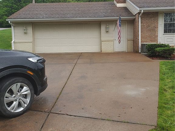 4th image of 1 Wildwood Rd