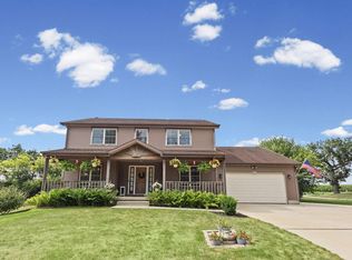 N1510 S Geneva Ave, Lake Geneva, WI 53147