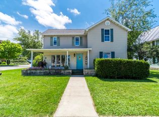 134 E Lake St, Topeka, IN 46571