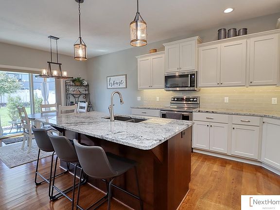 3rd image of 8101 S 67th St #6