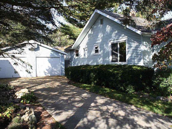 2nd image of 2111 Morehouse Ave