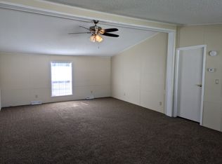 310 Van Buren Cir #310, Davison, MI 48423