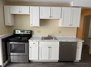 146 Turkey Hill Rd APT 2, Merrimack, NH 03054