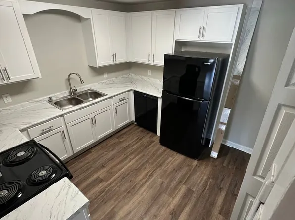 807 Ash Street Ext, Springfield, GA 31329
