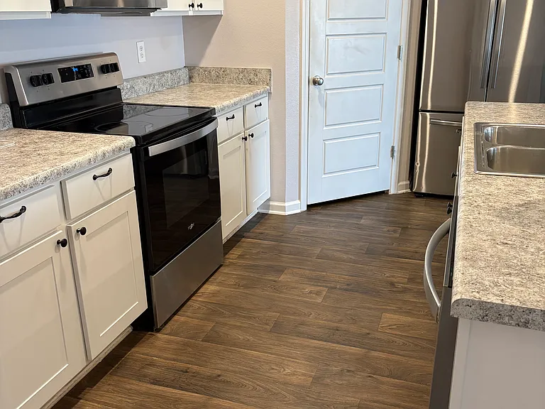 7589 Steeplechase Blvd — Photo 12