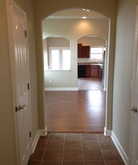 3305 Sweet Clover Ln — Photo 5