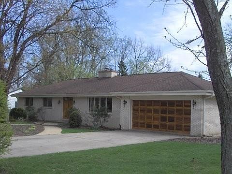 1st image of 22W053 Woodview Dr