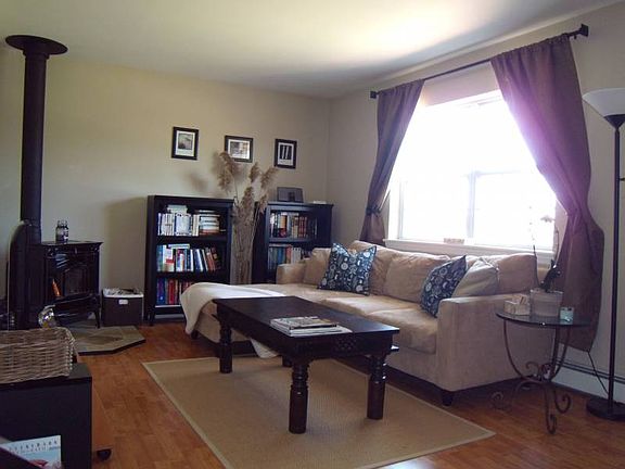 2nd image of 100 Donna Dr