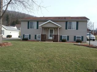 330 McCook Avenue Ext, Dennison, OH 44621