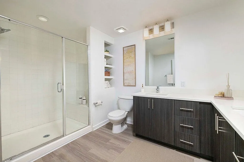 Main and Jamboree Apartments — Photo 3