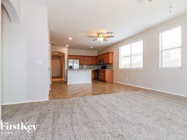 17362 N 170th Ln — Photo 5