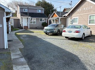 319 4th Ave APT 1, Seaside, OR 97138