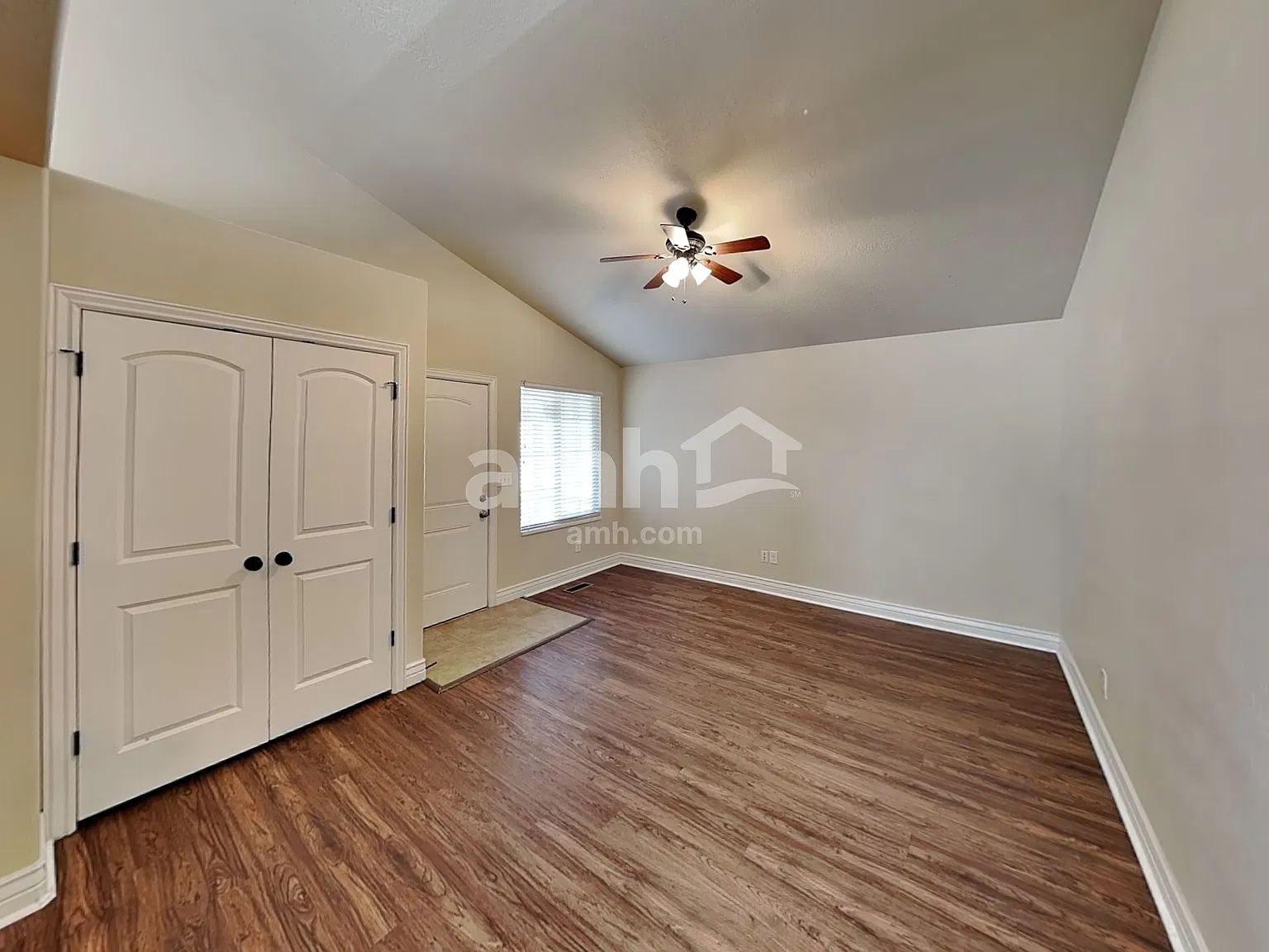5 bed, 3.0 bath, 2210 sqft, $2,350 — Photo 4