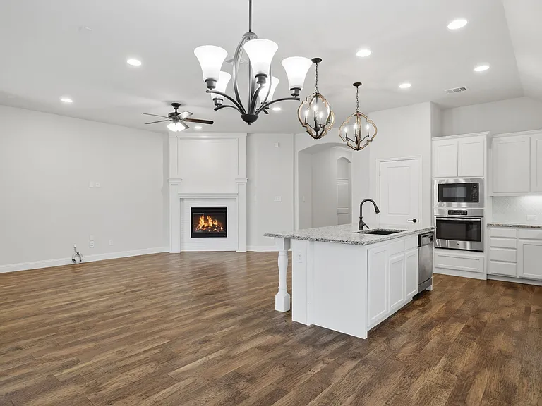 3523 Charleston Dr — Photo 14